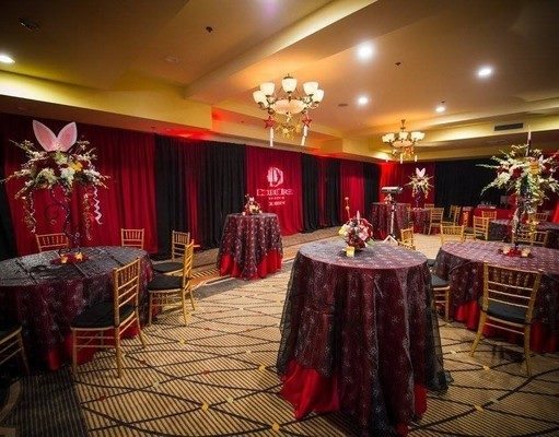 Doubletree by Hilton Claremont - Wedding Compass